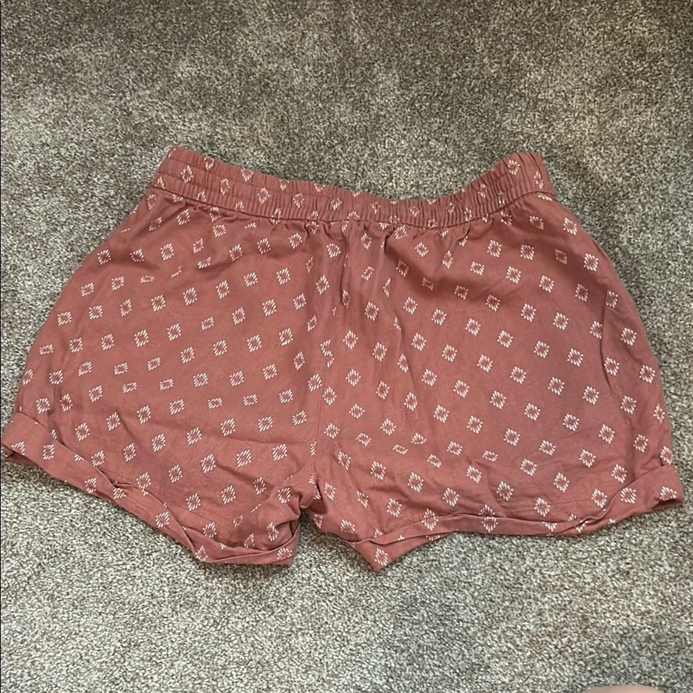 Old Navy Women's Printed Pull-on Shorts - Picture 2 of 3